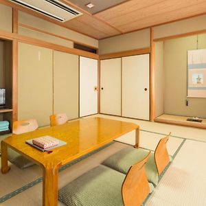 Vierbettzimmer im Japanischen Stil